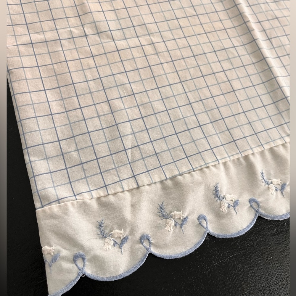 2 Vintage St Mary’s Percale Embroidered Pillowcases - Picture 8 of 15